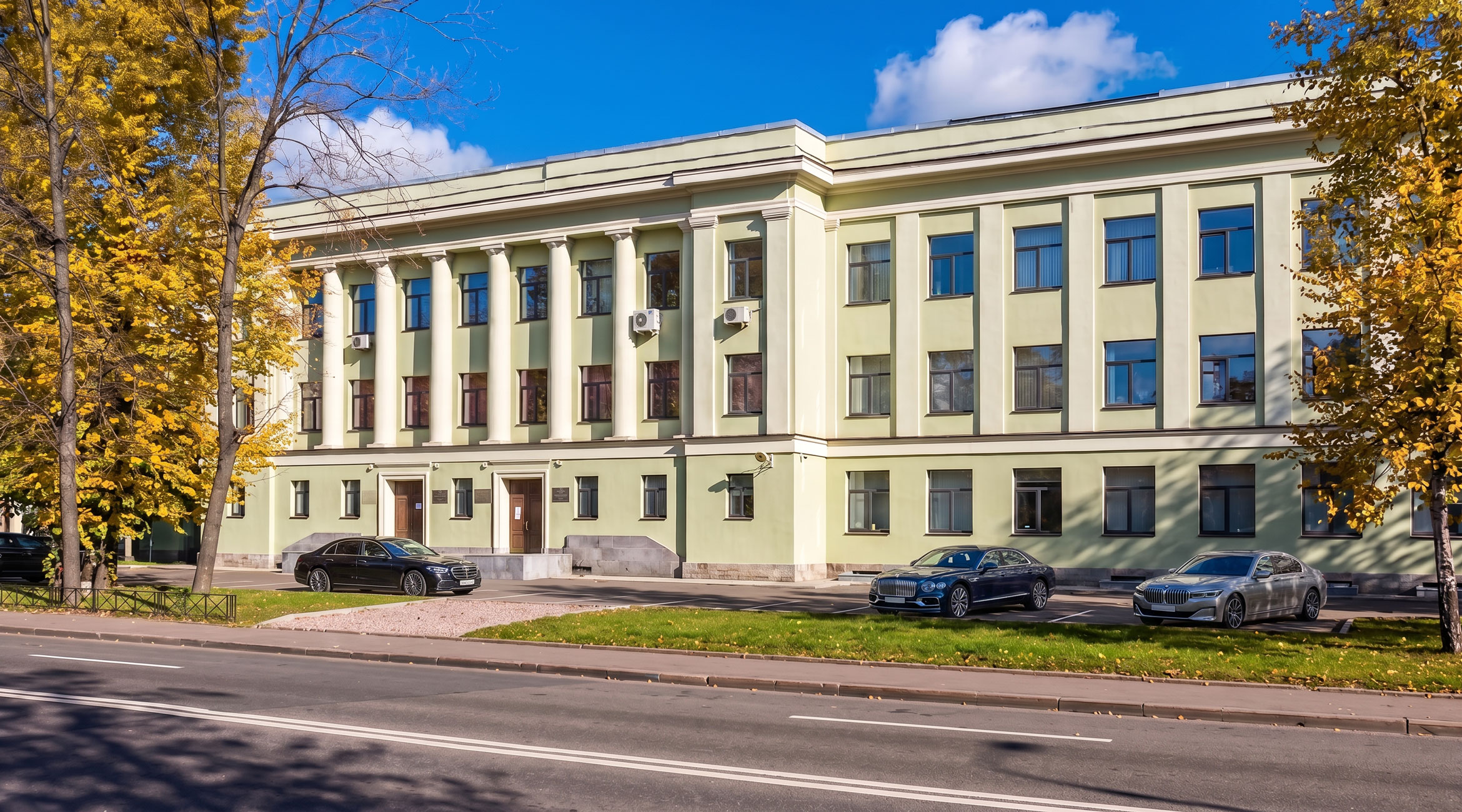 Офис компании «МИР» на Константиновском проспекте, 11